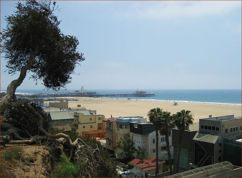 View of Santa Monica Pier from above PCH